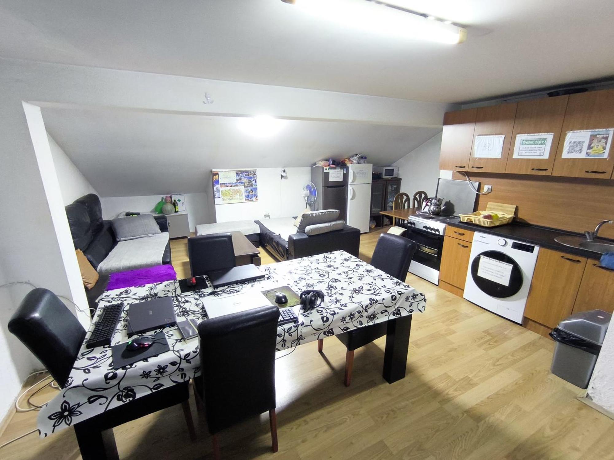Historia Hostel سكوبجي المظهر الخارجي الصورة